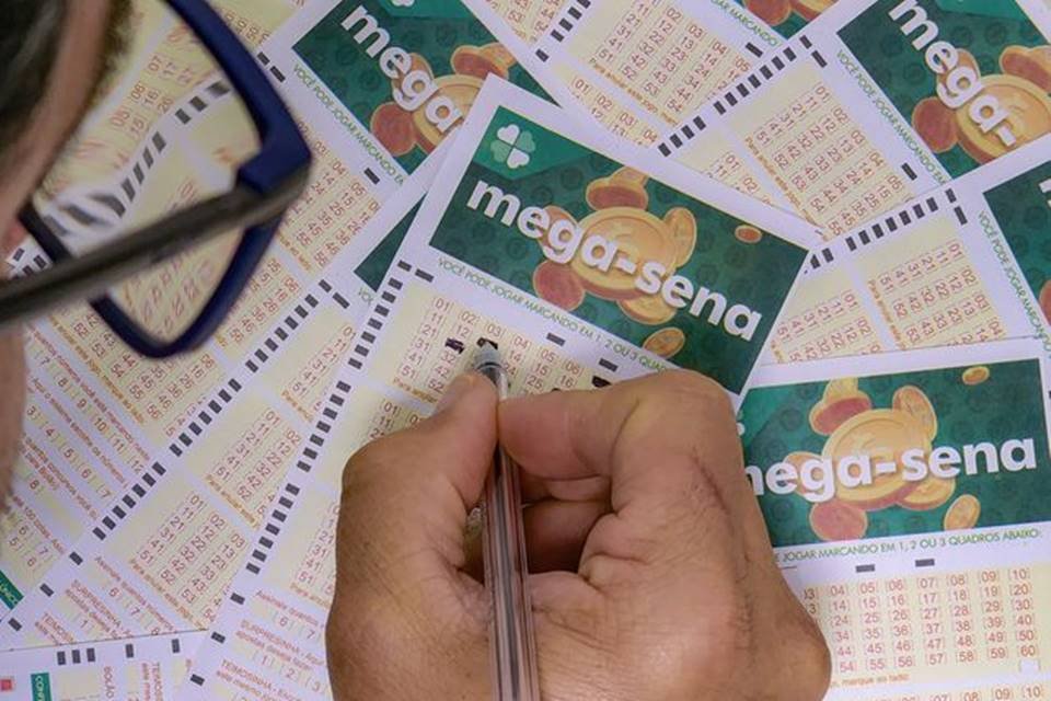 Loterias: Mega-Sena sorteia R$ 58 milhões nesta quinta; confira