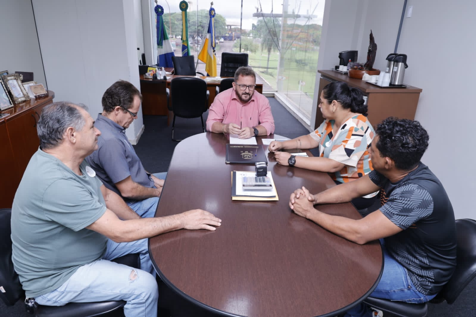 Taxista pode ter descontos na compra de carro utilitário em Dourados