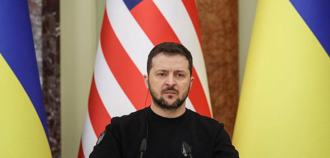 Zelensky demite chefe das Forças Armadas da Ucrânia e nomeia substituto “impopular” entre as tropas