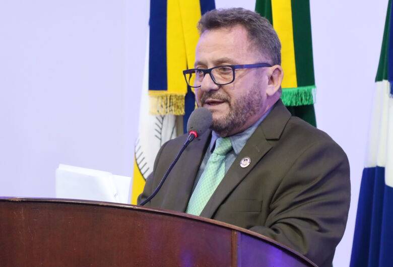 Laudir cobra reforço em horário de ônibus que faz o percurso até Unigran e Ecoville