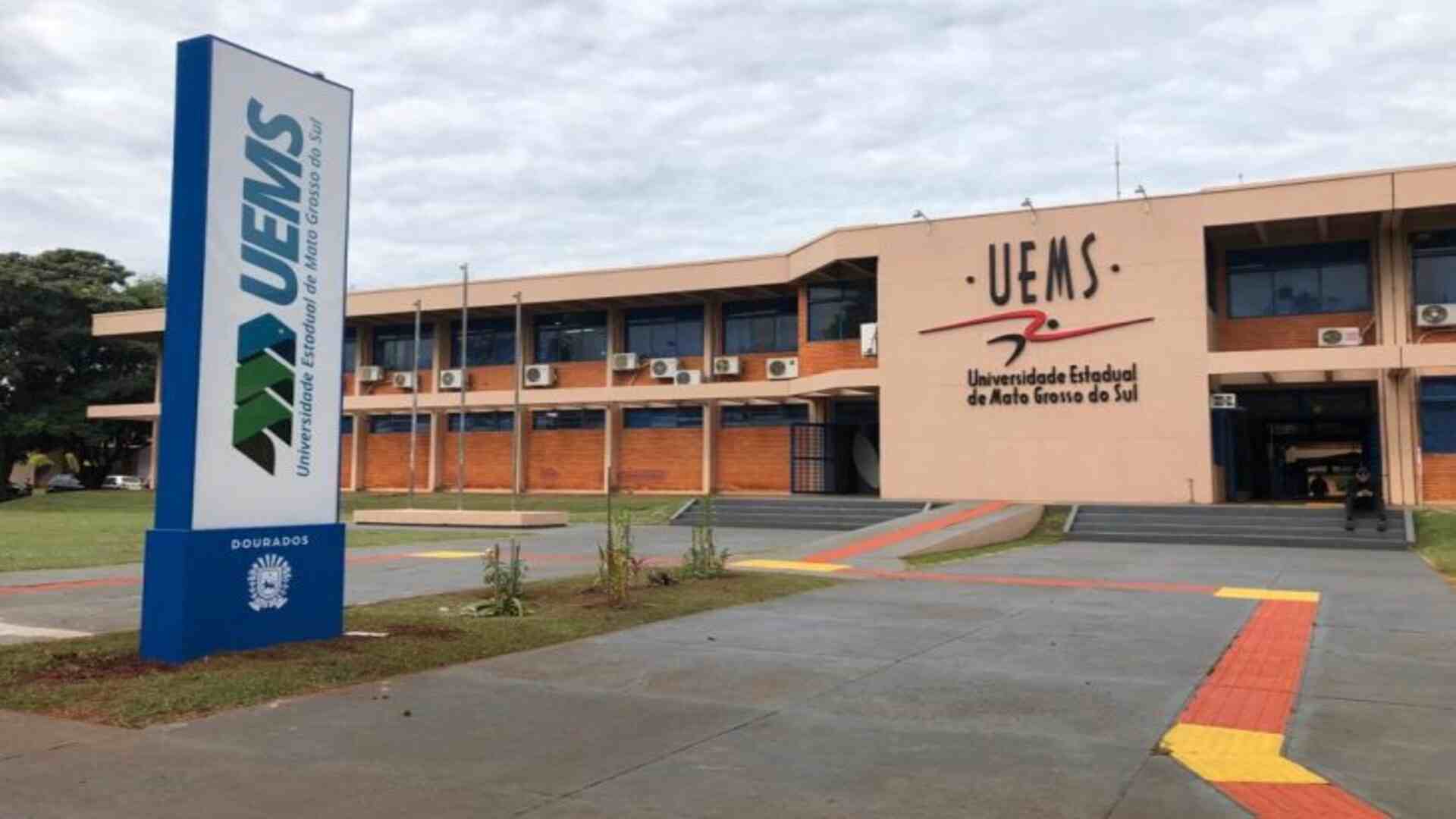 UEMS abre inscrições para seleção de professores para aulas temporárias de inglês