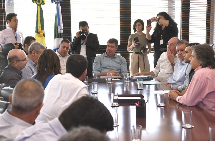 Governador reafirma compromissos com Aquidauana e garante obras de asfalto na cidade