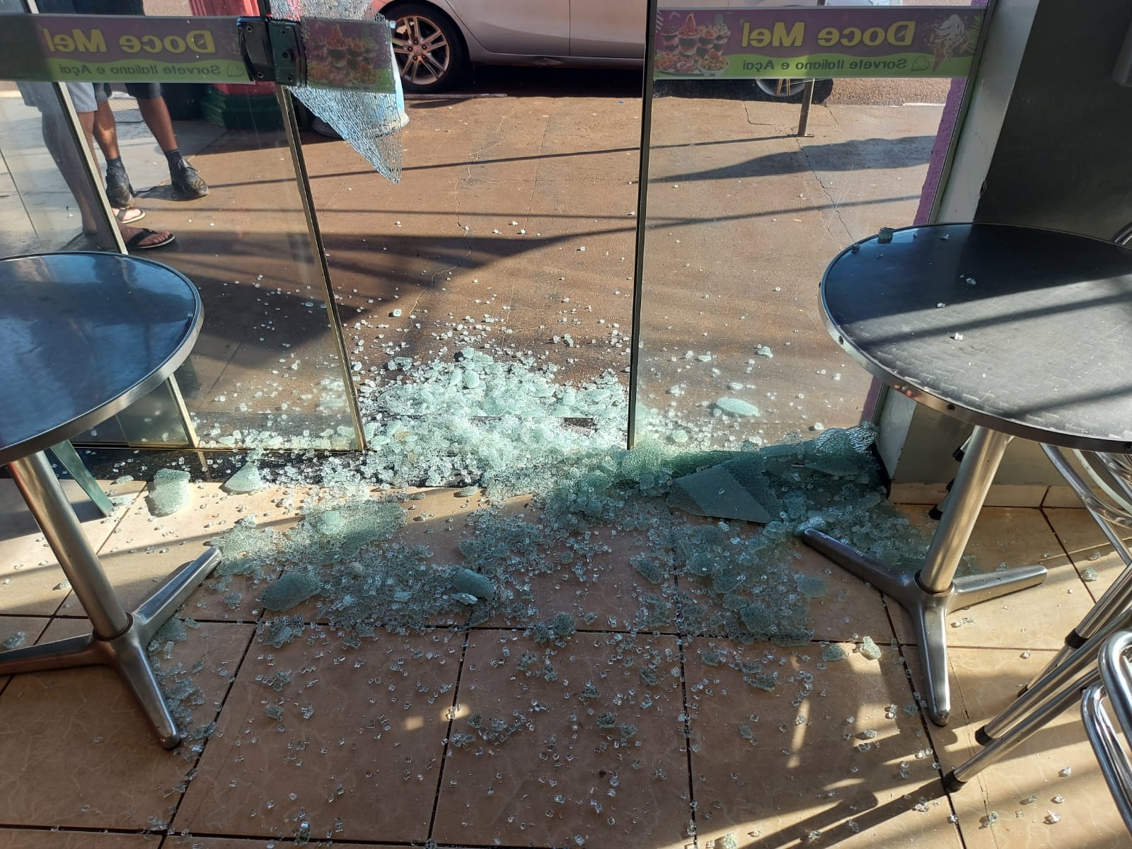 Irmãos são detidos por quebrar porta de estabelecimento em Fátima