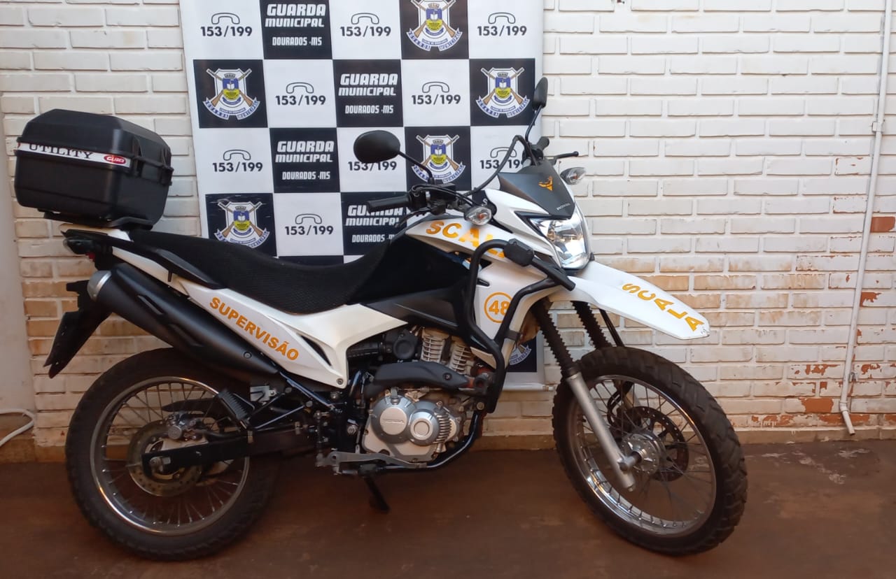 Ladrão furta moto de vigilante e vai preso