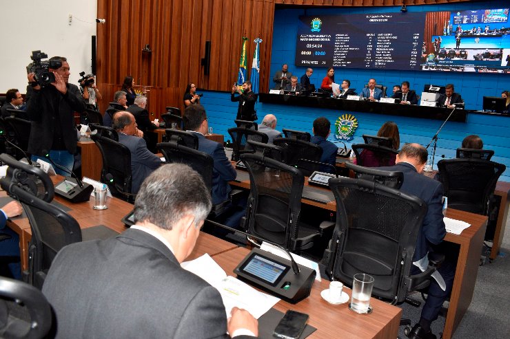 Na primeira sessão ordinária, deputados apreciarão três propostas