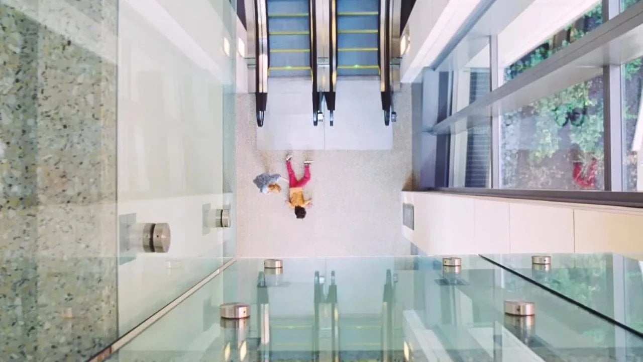 No streaming: O suspense arrepiante e de humor macabro assinado pelo mesmo diretor de Pobres Criaturas