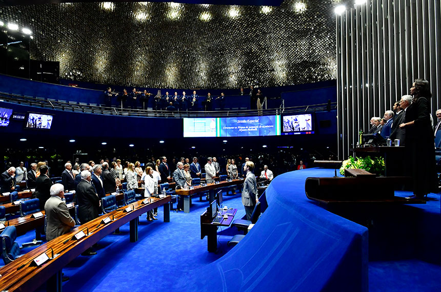 Em sessão especial, Senado reconhece trabalho ‘visionário’ de Alysson Paolinelli