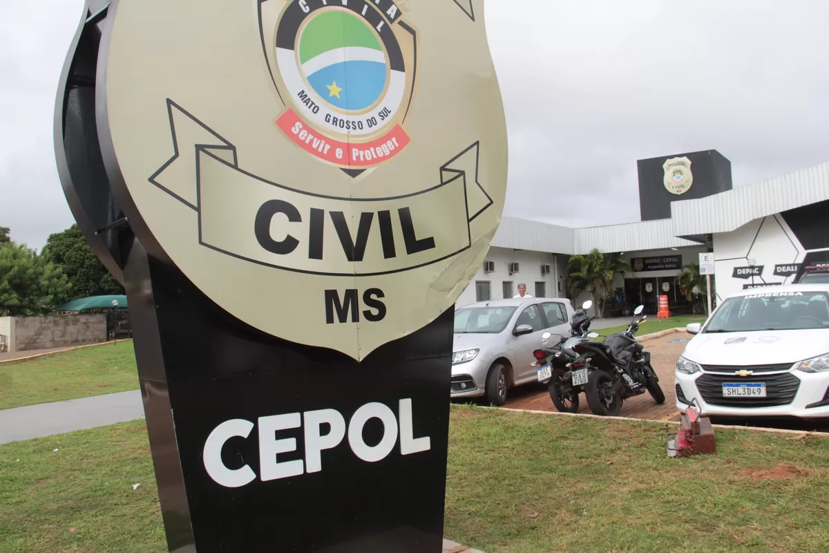 Policiais suspeitos de traficar cocaína dentro de viatura são alvos do Gaeco