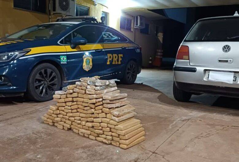 Mais de 100 quilos de maconha é apreendida em fiscalização na BR-262