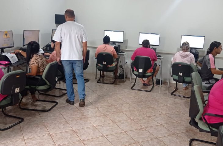 Agepen e Senai capacitam pré-egressos e egressos de Dourados em curso básico de informática