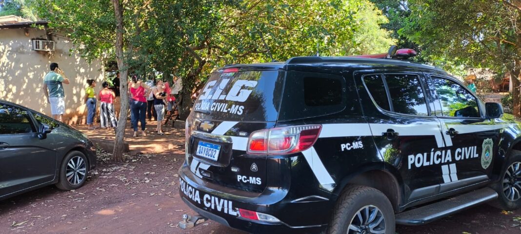 Grupo que matou idoso fazia churrasco quando foi preso pela polícia