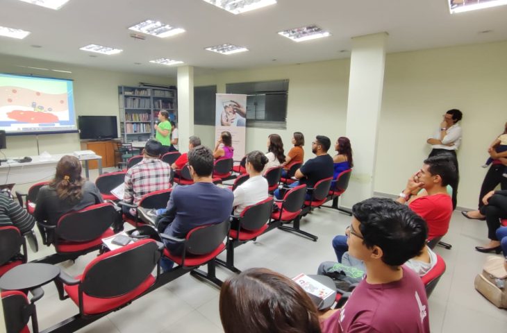 Hemosul orienta sobre hemofilia, com palestras e informações para pacientes