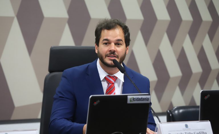 Projeto obriga empresas com mais de 100 empregados a criar espaço do ciclista