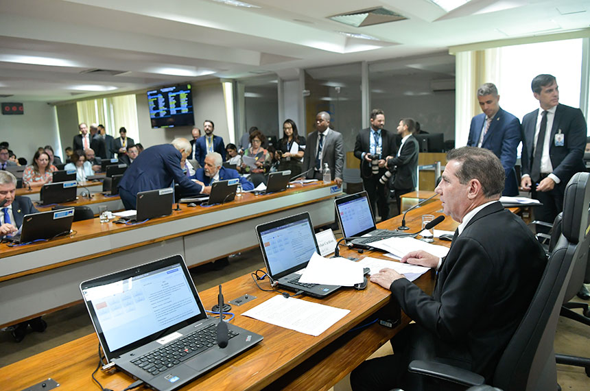 CAE analisa correção de limite de faturamento de microempresas