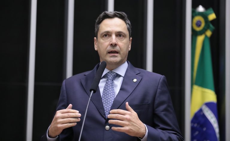 Cancelado debate sobre medidas para desburocratizar o mercado de capitais brasileiro