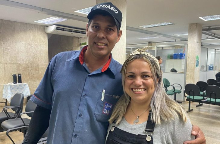 Contratado após intermediação da Funtrab, trabalhador expressa gratidão à instituição em visita