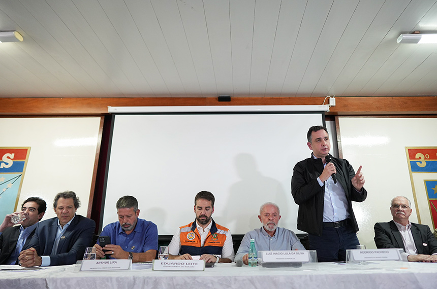 ‘Estamos numa guerra’, diz Pacheco sobre medidas de apoio ao RS