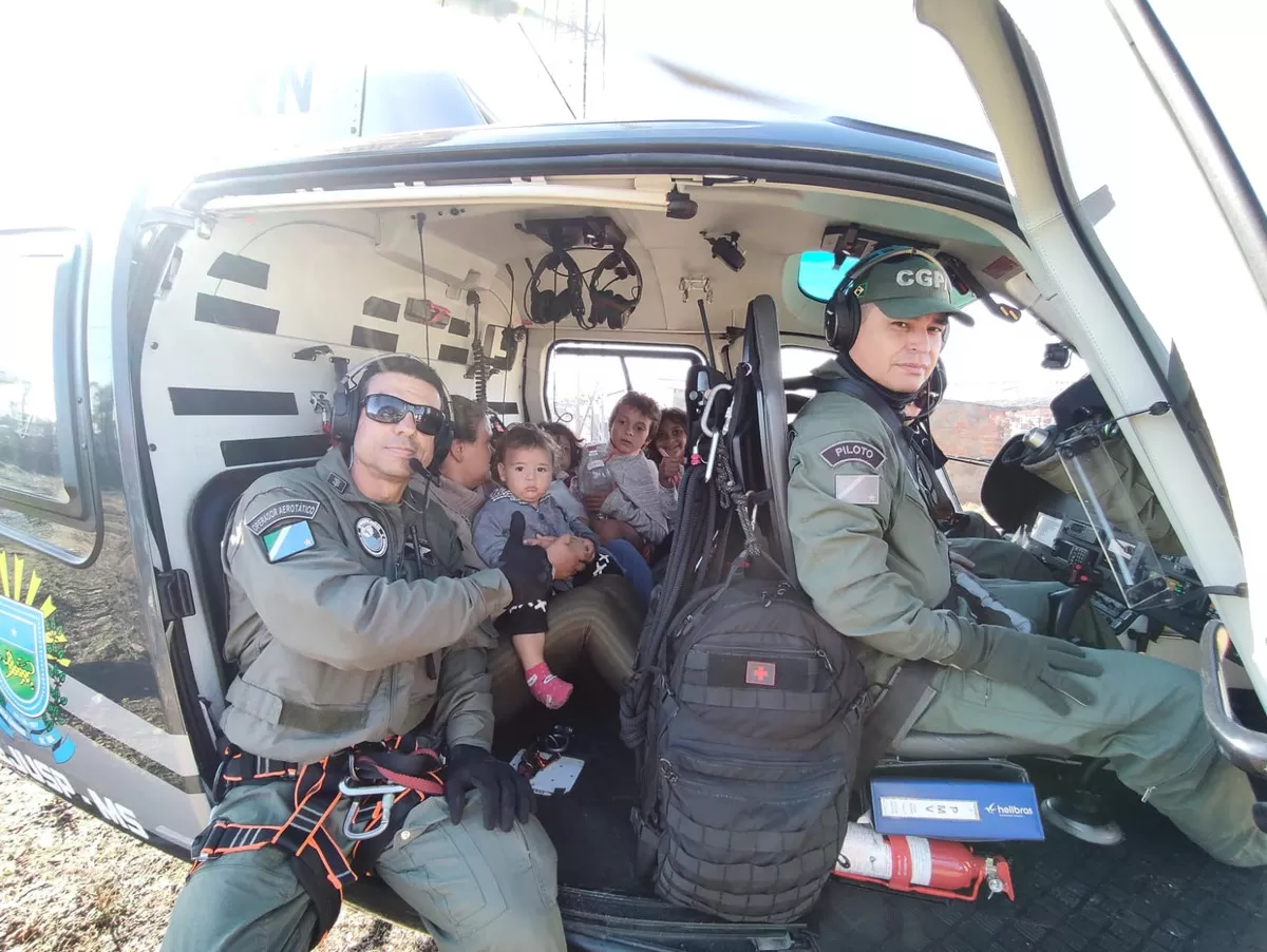 Polícia Militar de MS ajuda no resgate de pessoas ilhadas no RS