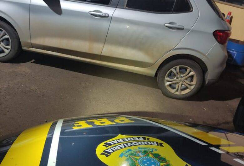 Polícia recupera em MS carro furtado em Minas Gerais