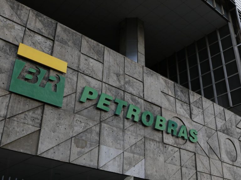 Projeto abre crédito de R$ 67,3 milhões para investimento da Petrobras na Holanda