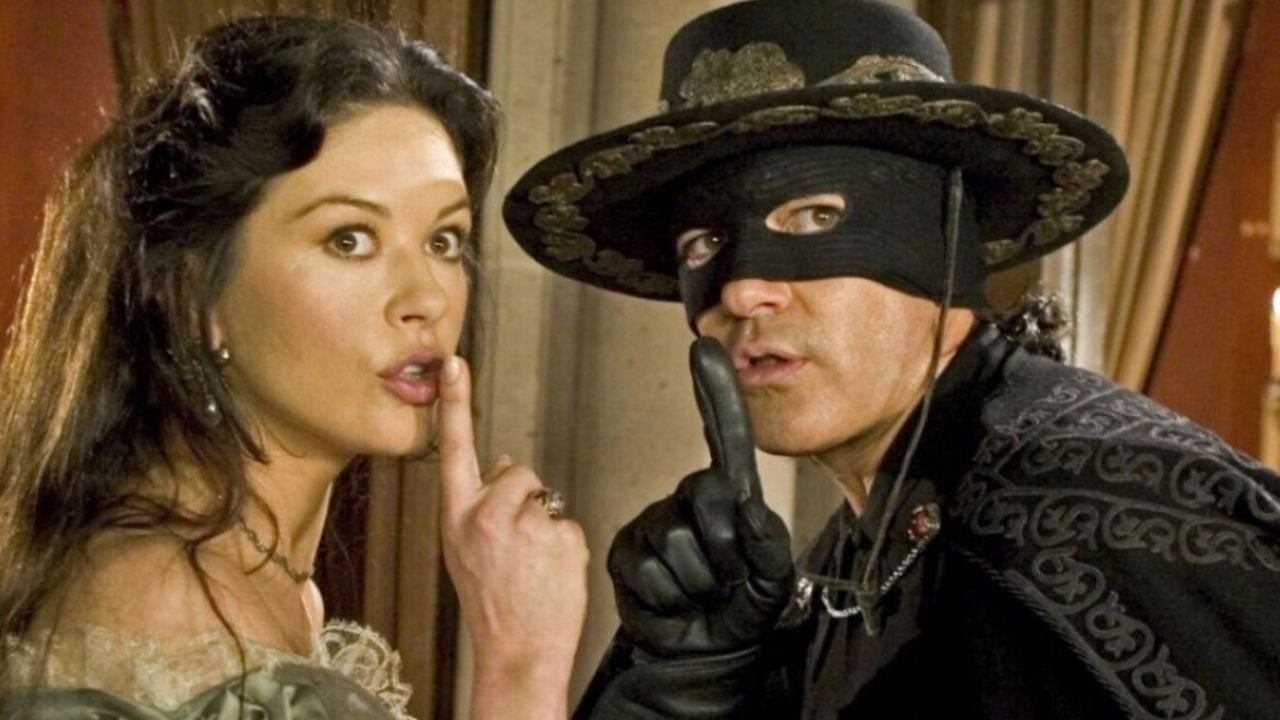 “As coisas vão mudar”: Steven Spielberg alertou Antonio Banderas que A Máscara do Zorro seria um dos últimos filmes a resistir ao CGI