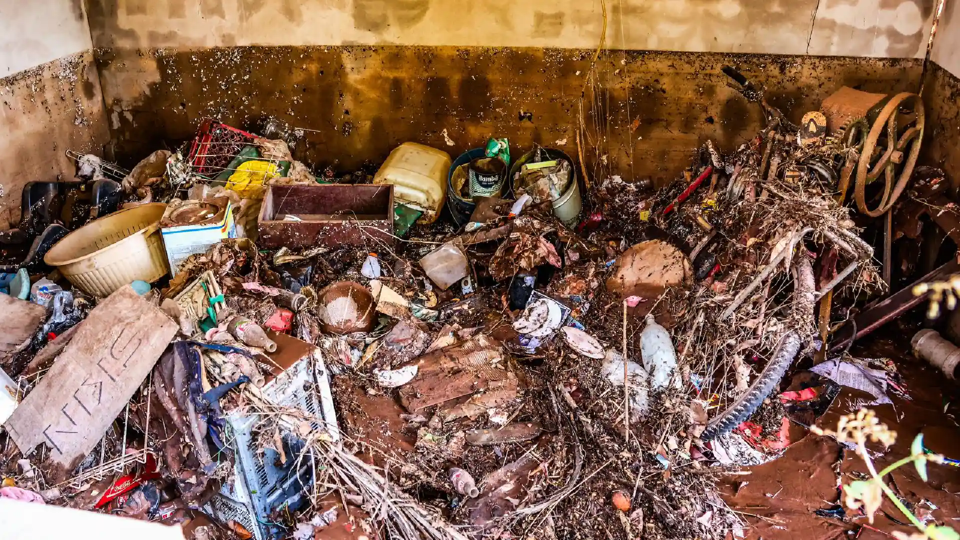 Amigos organizam coleta de doações para família atingida pelo rompimento de barragem