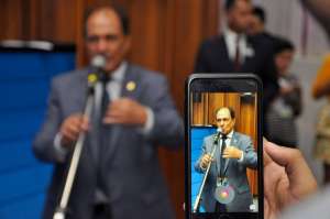 Deputado Zé Teixeira solicita investimentos para Dourados