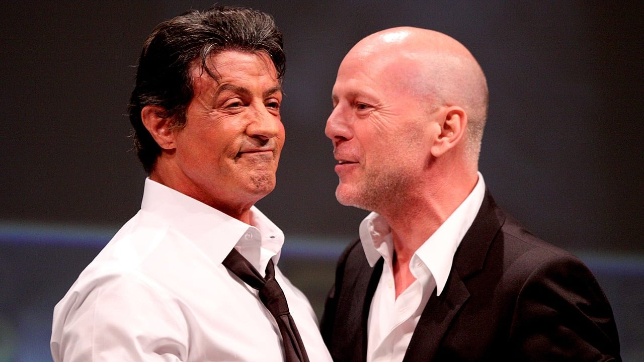 “Ganancioso e preguiçoso”: Quando Sylvester Stallone criticou Bruce Willis e acabou tendo que pagar quase o dobro ao seu substituto