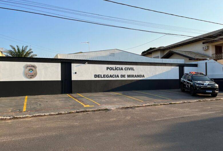 Autor de série de furtos a estabelecimentos comerciais é preso