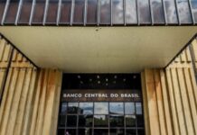 Entidades divergem sobre 1º aumento da Selic em 2 anos