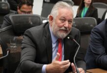 Lei: Conduta discriminatória a pessoas com TEA está sujeita a penalidade