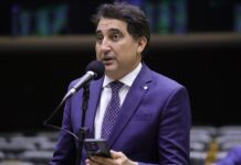 Projeto autoriza cobertura de vagas em condomínios residenciais