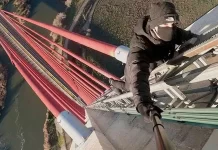 Influenciador morre ao cair de ponte na Espanha enquanto gravava vídeo