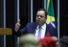Elmar diz que Lira busca unanimidade artificial e reforça candidatura