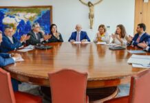 Lula sanciona lei que aumenta pena para casos de feminicídio