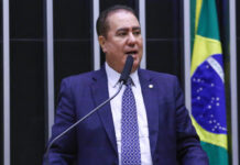 Projeto assegura a humanos titularidade de obras criadas com IA