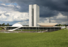 Câmara evita projetos com corte de gastos durante Lula 3