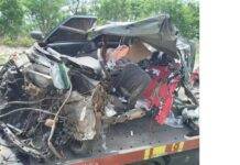 Vendedor autônomo morre em acidente que arrancou motor de carro