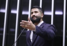 Comissão aprova permissão para delegado conceder medida protetiva em caso de violência doméstica