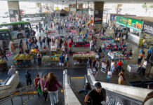 Entenda o que muda com a PEC que encerra a jornada 6 X 1