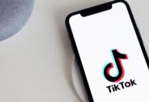 Governo processa TikTok por uso de dados de menores