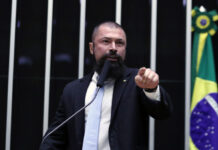 Justiça exclui deputado do PL de quadro de sócios de clube de tiro