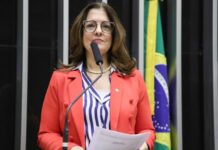 Projeto aprovado em comissão exige alerta em rótulo sobre efeito de remédio em motoristas