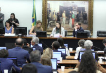 Saiba como votaram os deputados da CCJ na PEC do aborto
