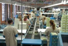 Saiba quais deputados assinaram a PEC do fim da jornada 6×1