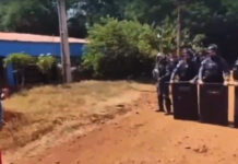 Vídeo: Tropa de choque tenta desmobilizar bloqueios e tiros são disparados contra comunidade indígena