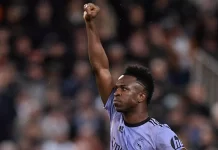 Vinicius Jr. é eleito melhor do mundo pela Fifa e repete Romário, Ronaldo e Ronaldinho