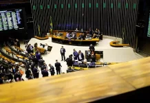 Pacote fiscal: Câmara analisa projetos sobre mínimo, BPC, supersalários e mais