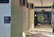 Depois de ingerir ‘kit de vodca com energético’ e empinar moto, rapaz cai e acaba preso