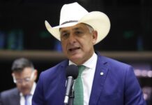 Comissão aprova projeto que dá 15 minutos de tolerância em estacionamentos pagos em vias públicas